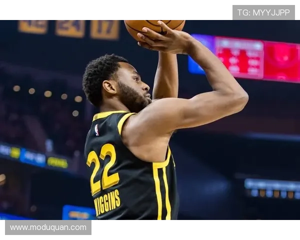 [NBA]小佩顿飞身拦截 助攻维金斯暴扣得手.